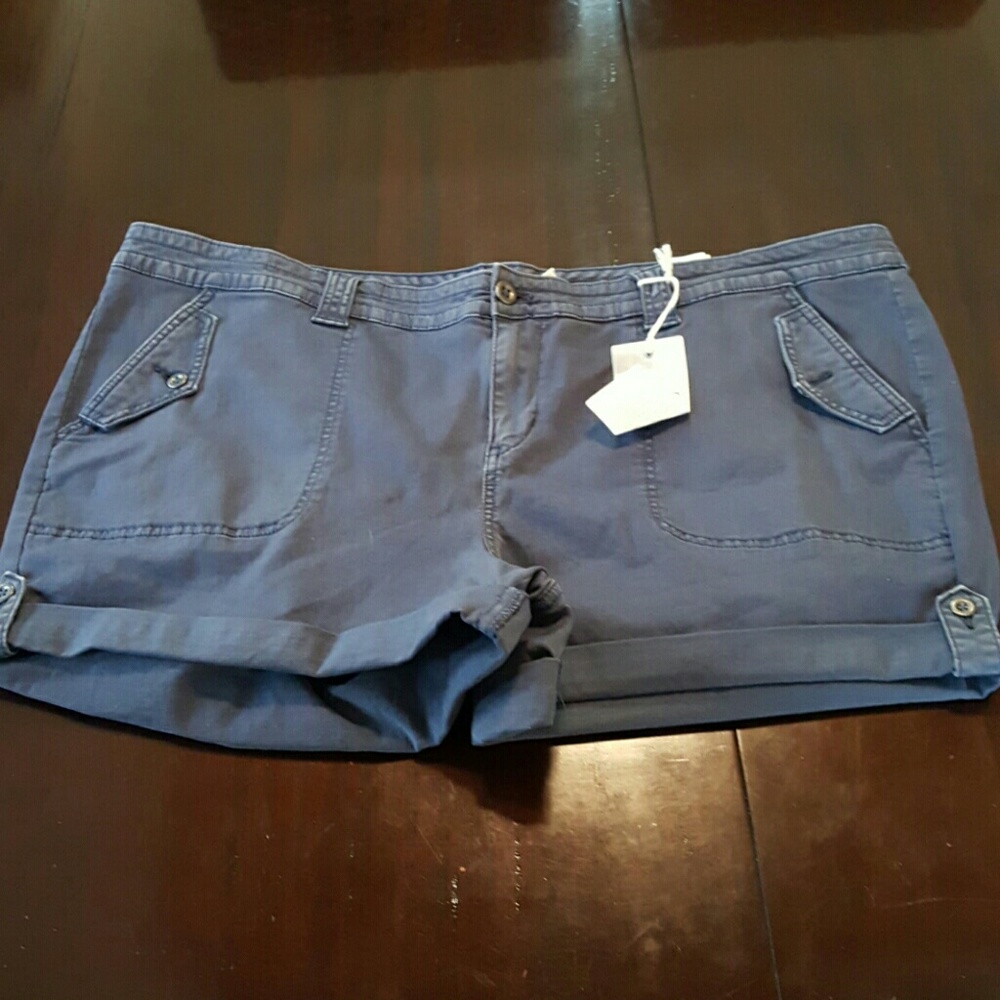 New torrid military blue shorts - Picture 1 of 7